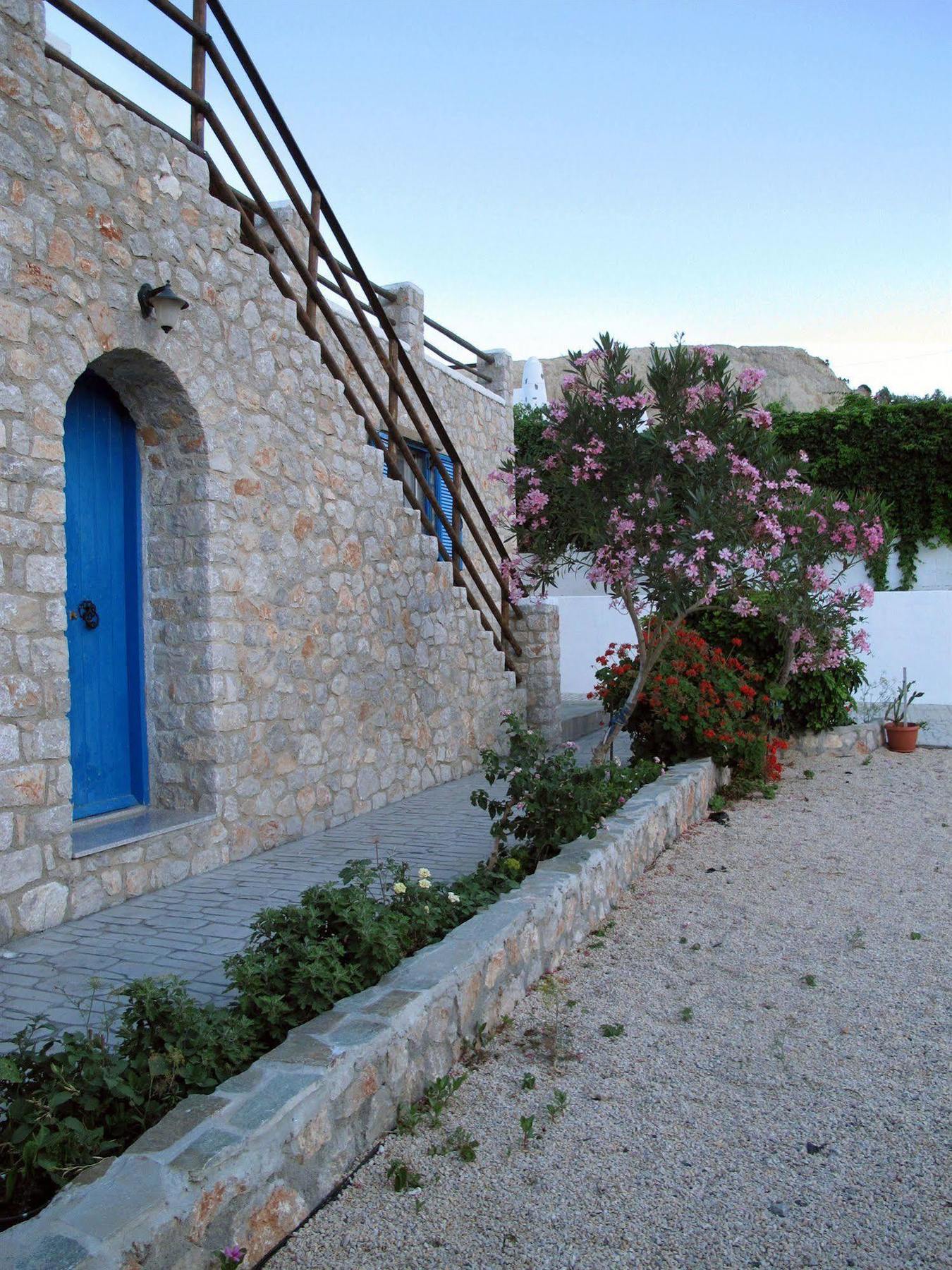 Agnanti Beach Apartment